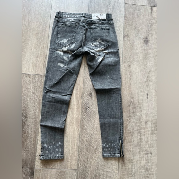 Blank NYC Bleach Embellished Zipper Skinny Jeans Size 27 - Picture 5 of 8